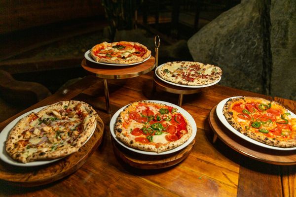 Where can you order weekend pizza in Norco CA?
